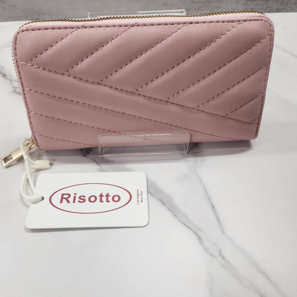 Beautiful new pink women's wallet!!!